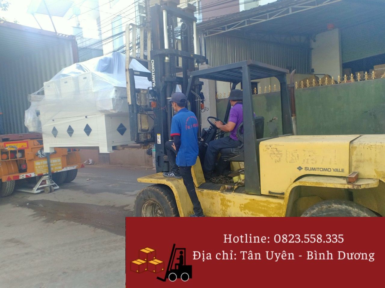 cho-thue-xe-nang-va-dich-vu-dong-rut-hang-len-container-tai-tan-uyen-binh-duong