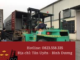 dich-vu-rut-container-van-ep-tai-nam-tan-uyen-binh-duong