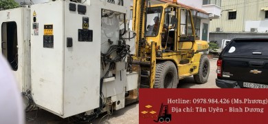 Cho thuê xe nâng và dịch vụ đóng rút hàng lên Container tại KCN Mỹ Phước 2, Bình Dương